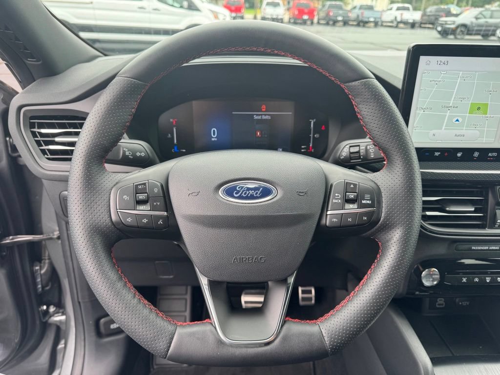Certified 2024 Ford Escape ST-Line w/ Tech Pack #1 AWD/4WD image 8