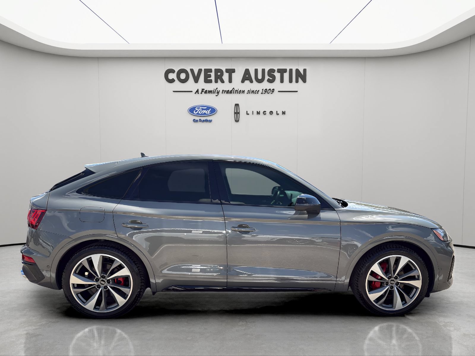 Used 2023 Audi SQ5 Prestige w/ Prestige Package AWD/4WD image 6