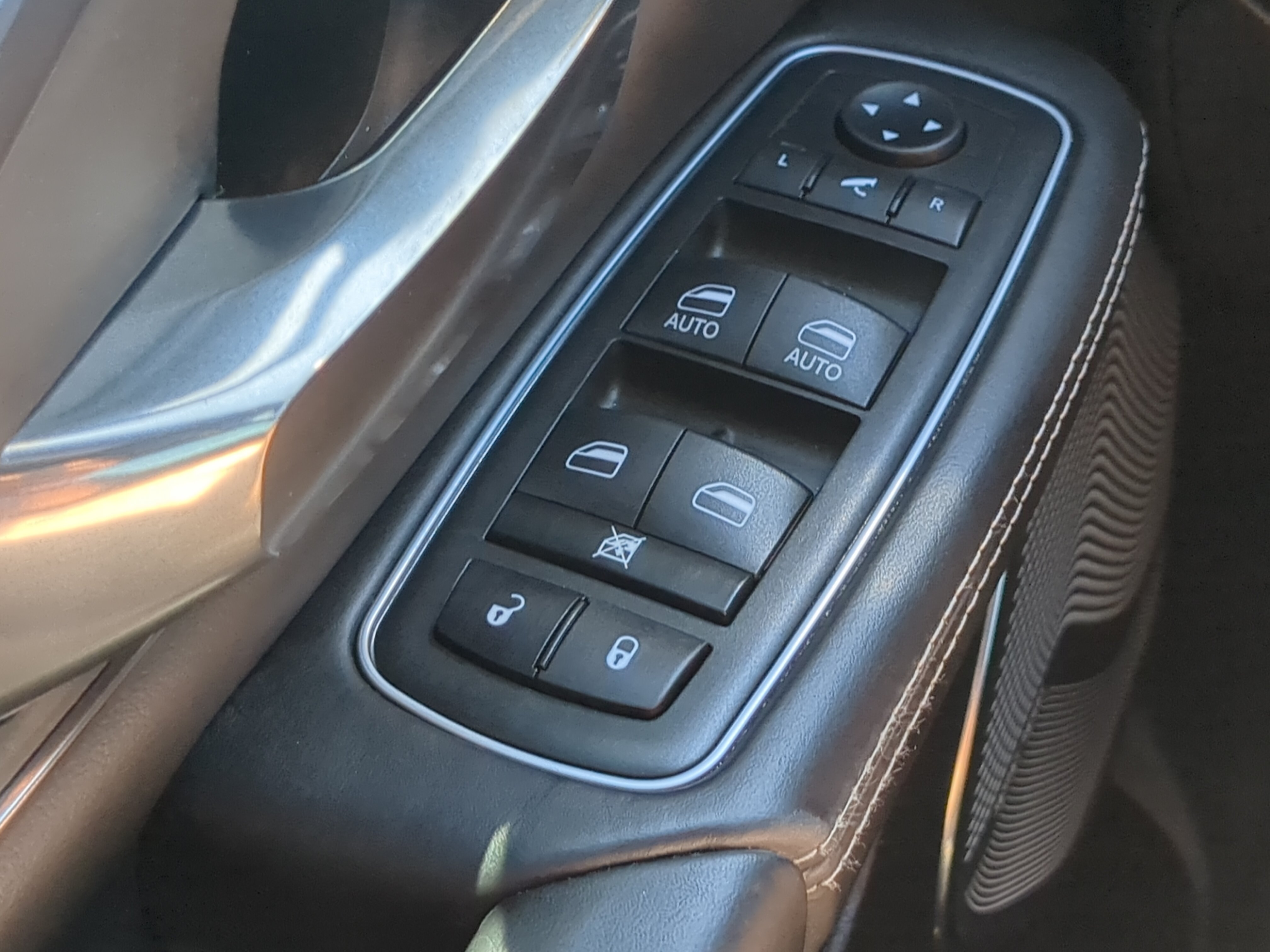 Used 2020 RAM 1500 Limited RWD image 23