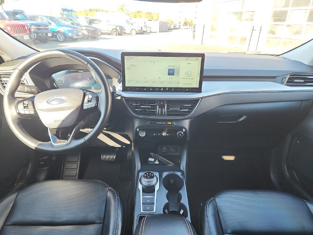 Certified 2025 Ford Escape Platinum AWD/4WD image 8