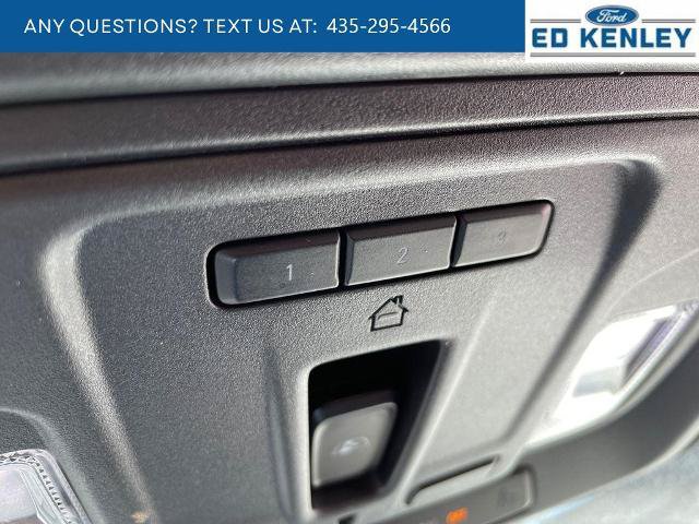 Used 2020 GMC Sierra 1500 AT4 w/ AT4 Premium Package AWD/4WD image 17