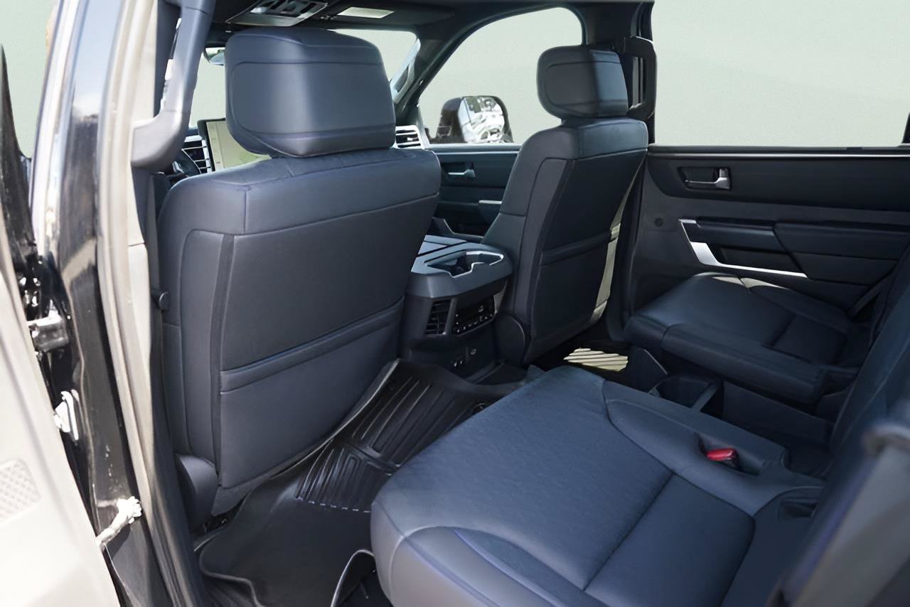 Used 2024 Toyota Sequoia Platinum AWD/4WD image 12