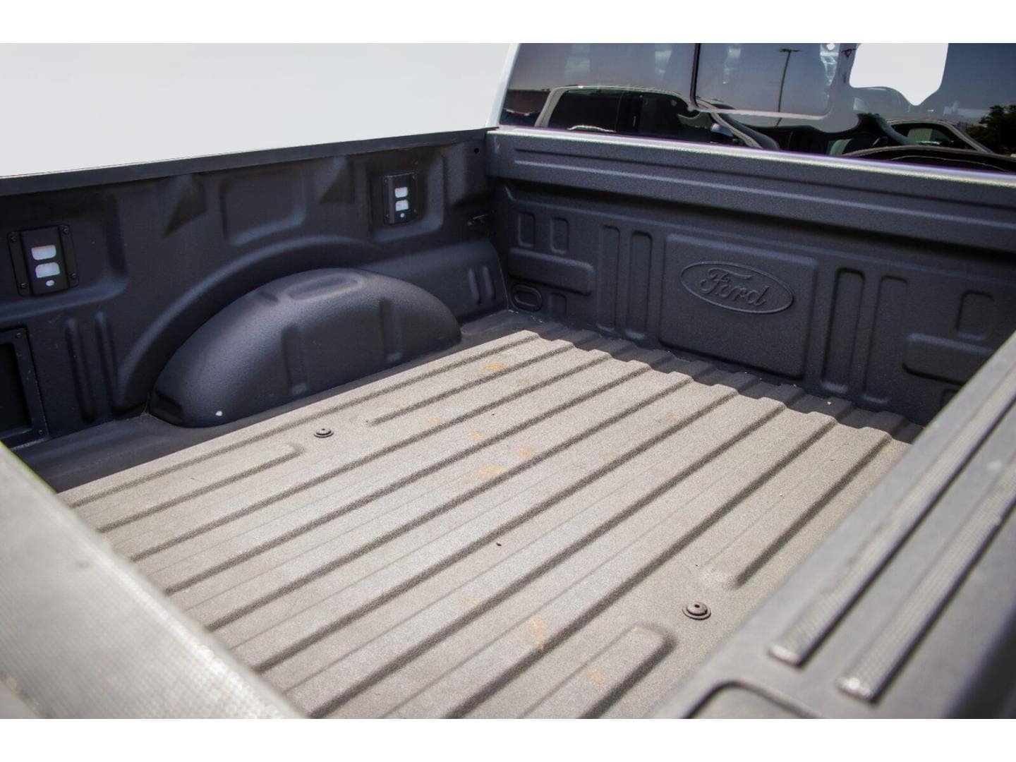 Certified 2025 Ford F150 Lariat w/ Equipment Group 501A Mid AWD/4WD image 6