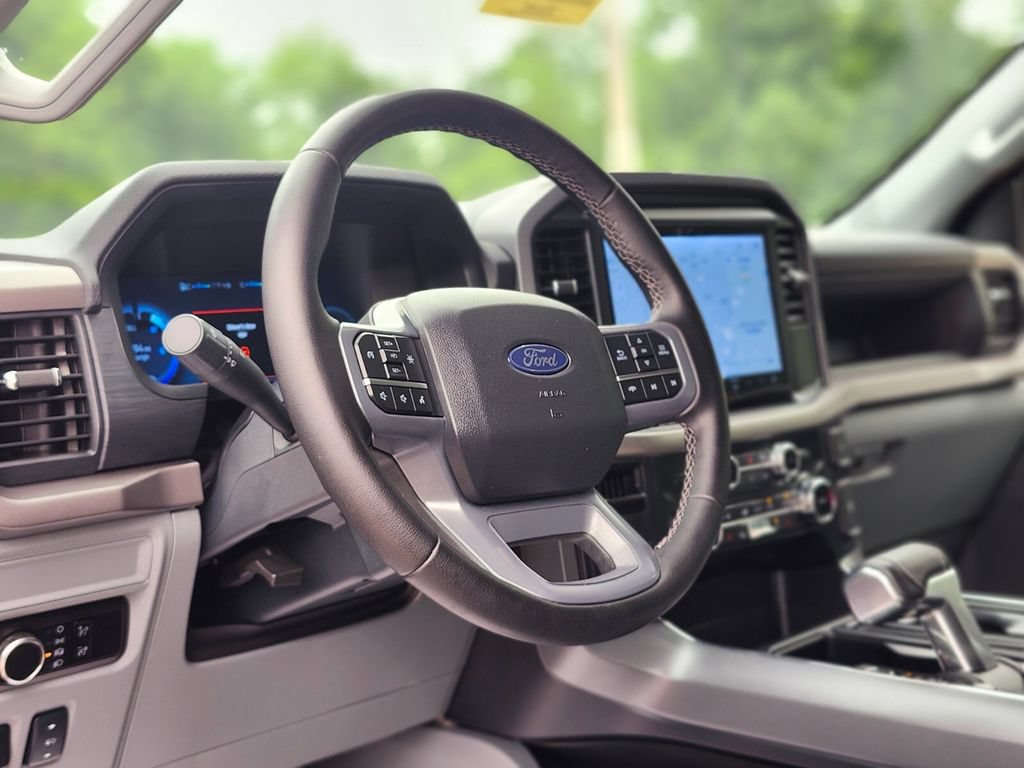Certified 2025 Ford F150 Lightning XLT AWD/4WD image 19