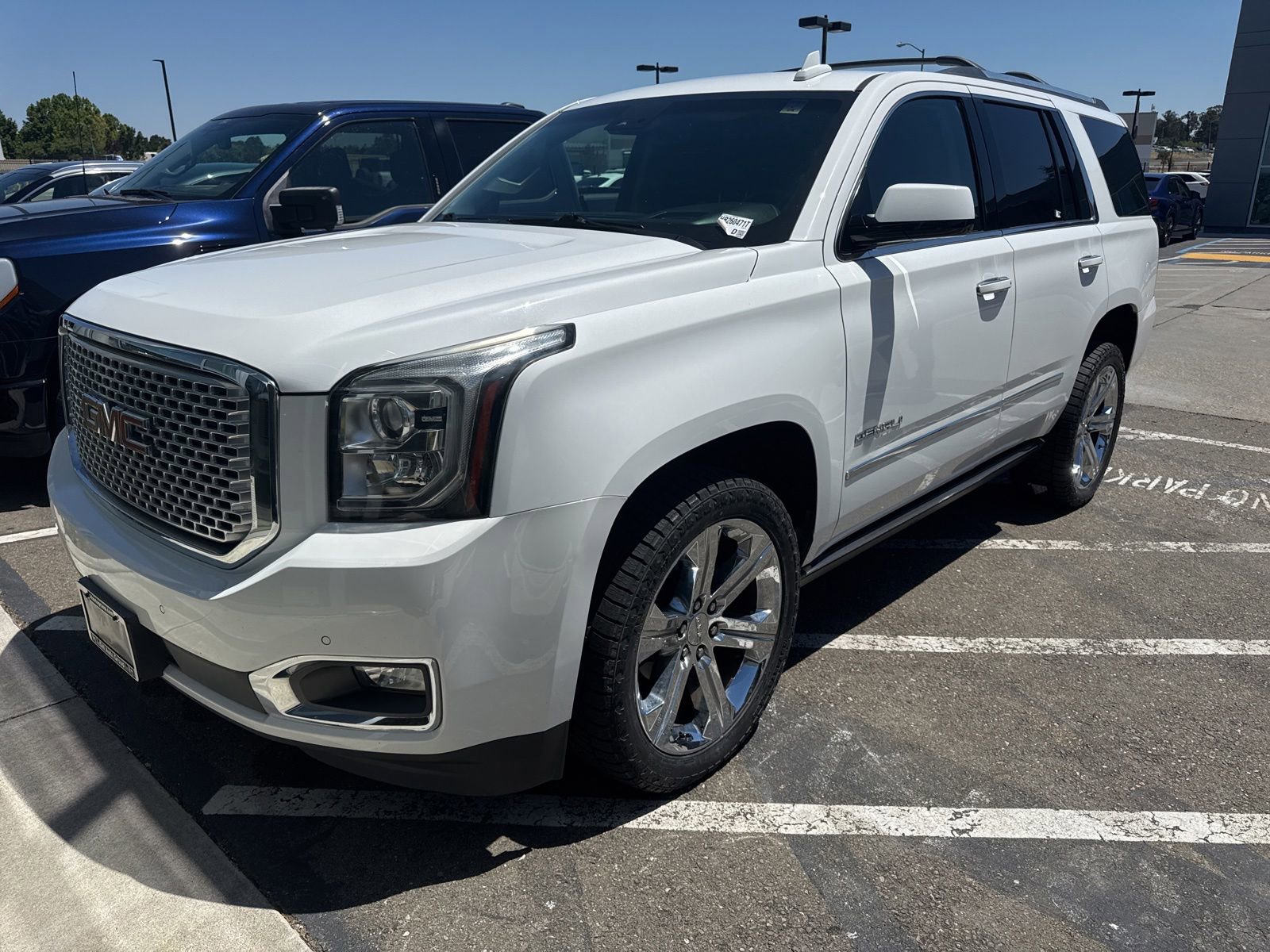 Used 2017 GMC Yukon Denali w/ Open Road Package AWD/4WD image 1
