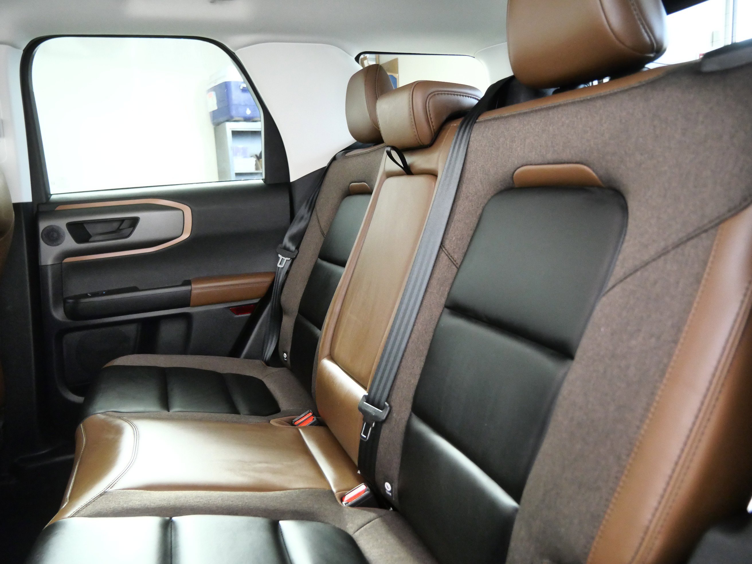 Certified 2025 Ford Bronco Sport Outer Banks w/ Outer Banks Tech Package+ AWD/4WD image 15
