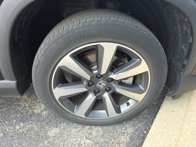 Used 2023 Honda Pilot Touring image 5