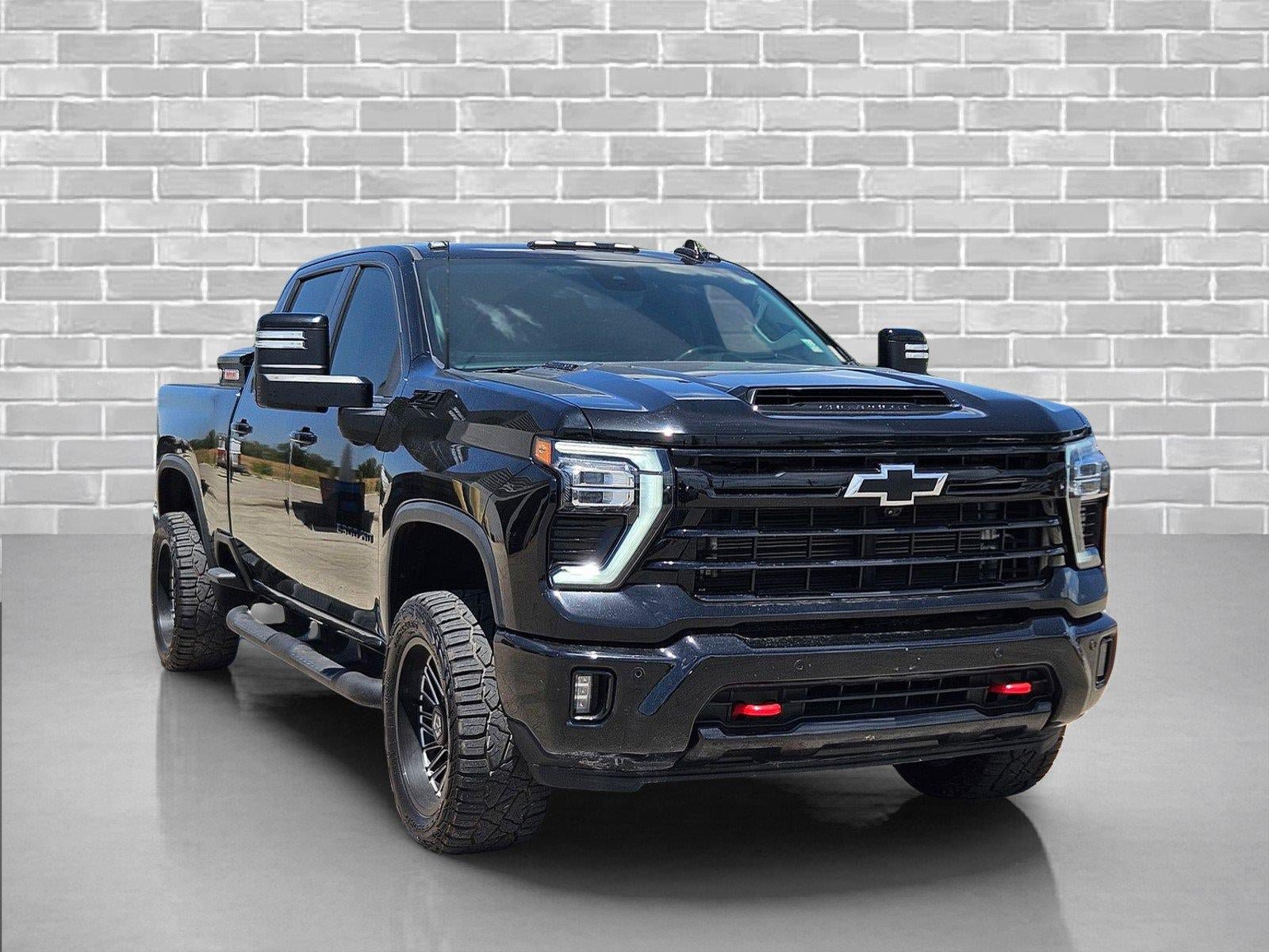 Used 2025 Chevrolet Silverado 2500 LTZ w/ Trail Boss Package AWD/4WD image 3