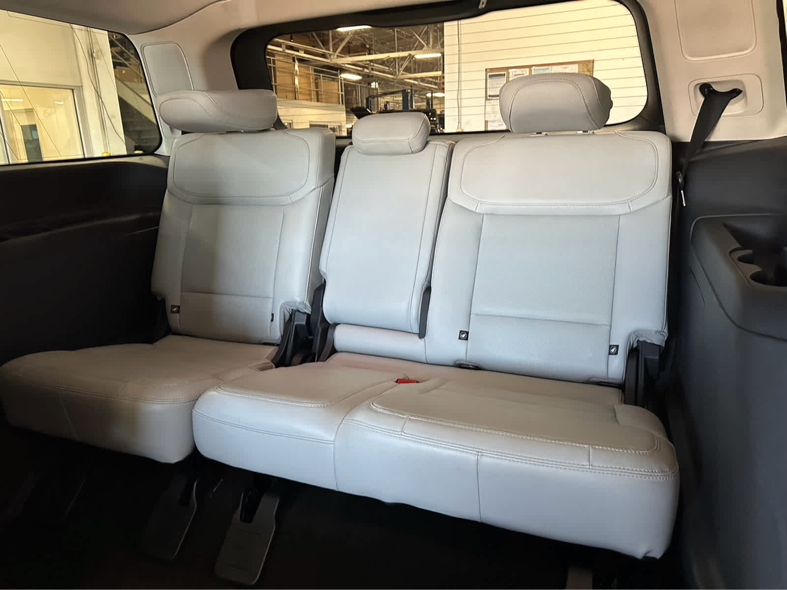 Certified 2025 Ford Expedition Platinum AWD/4WD image 38