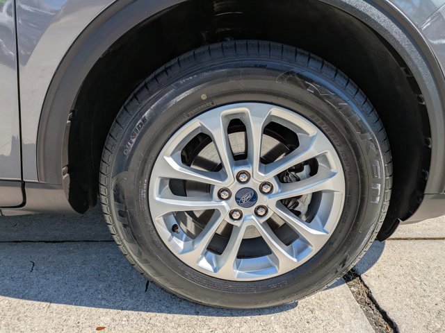 Certified 2022 Ford Escape SE image 10