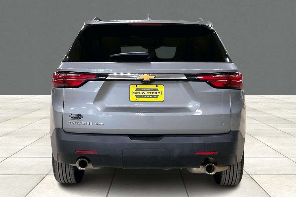 Used 2023 Chevrolet Traverse LT w/ LT Premium Package image 3