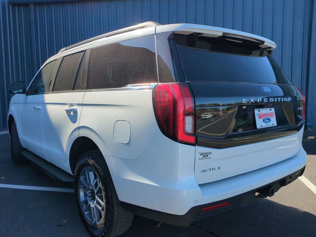 Certified 2025 Ford Expedition Active AWD/4WD image 10