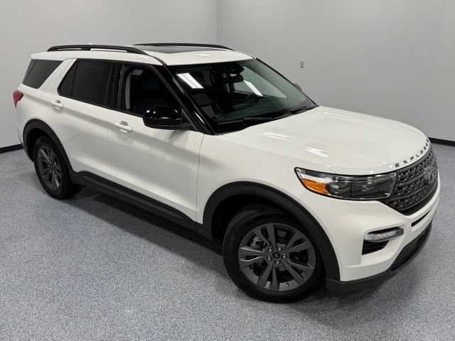 Certified 2023 Ford Explorer XLT w/ Equipment Group 202A RWD image 42