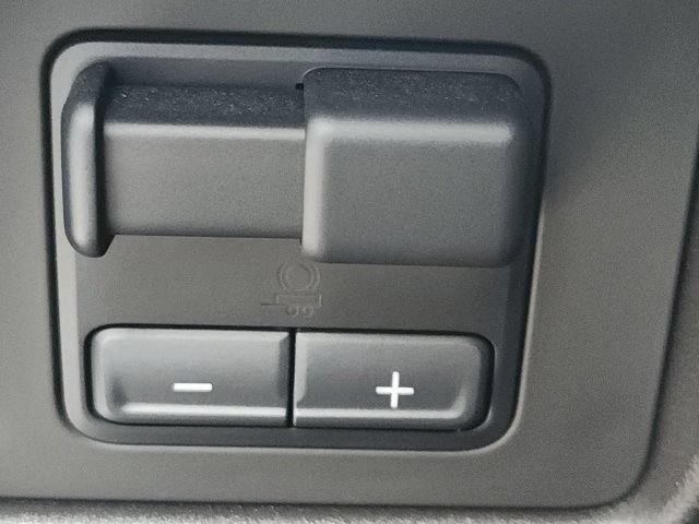 Used 2024 GMC Canyon Elevation w/ Elevation Premium Package RWD image 27