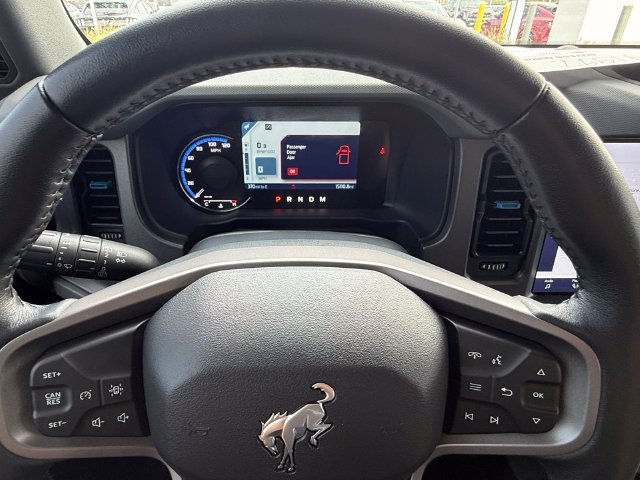 Certified 2024 Ford Bronco Black Diamond AWD/4WD image 18