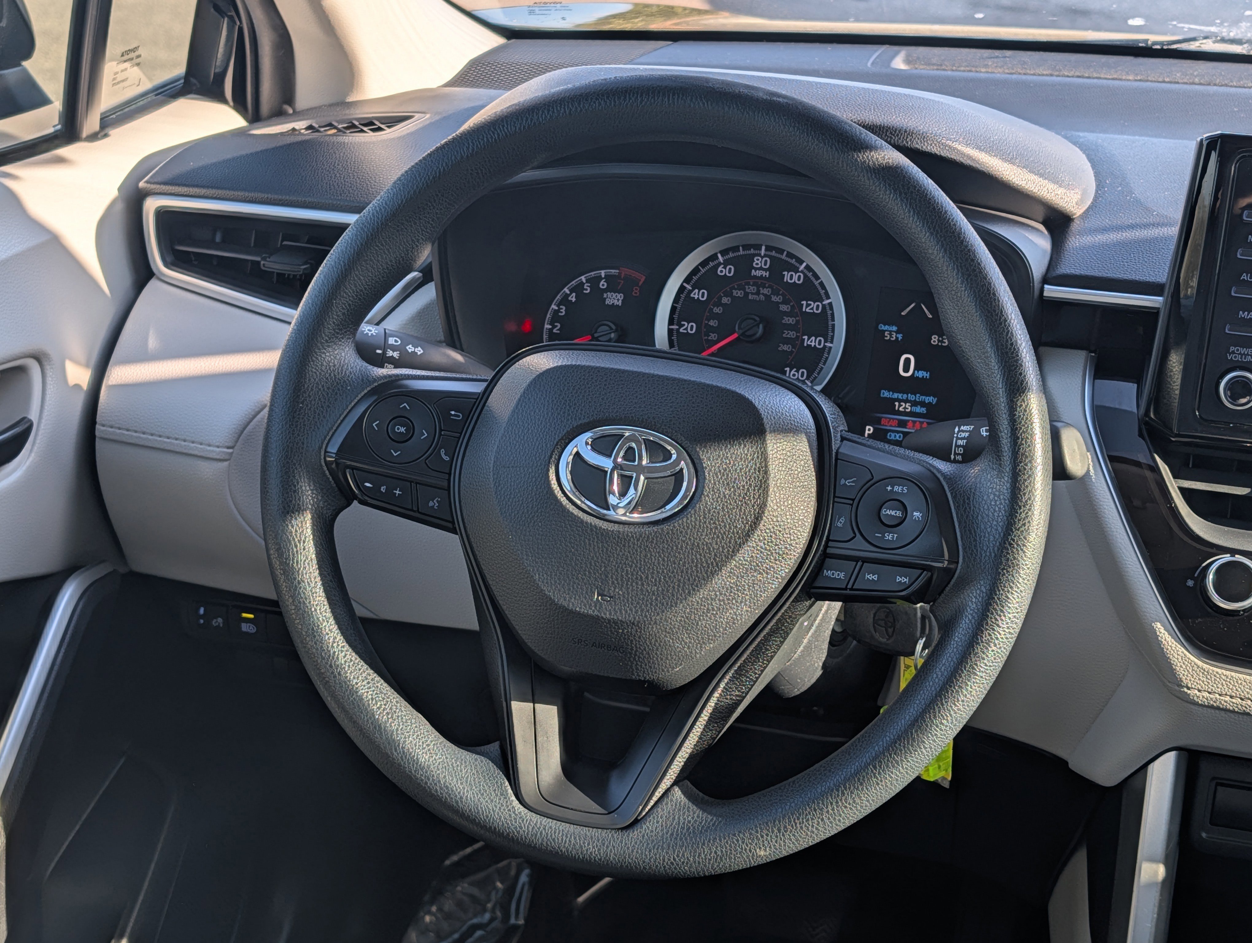 Used 2022 Toyota Corolla Cross L image 16