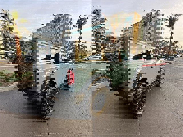 Certified 2023 Ford Bronco Wildtrak image 5