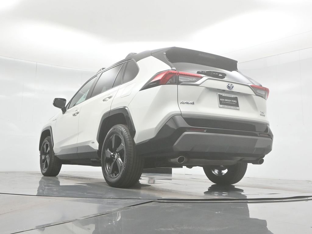 Used 2020 Toyota RAV4 XSE image 21