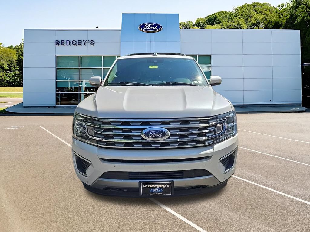 Certified 2019 Ford Expedition Limited w/ Driver Assistance Package AWD/4WD image 2