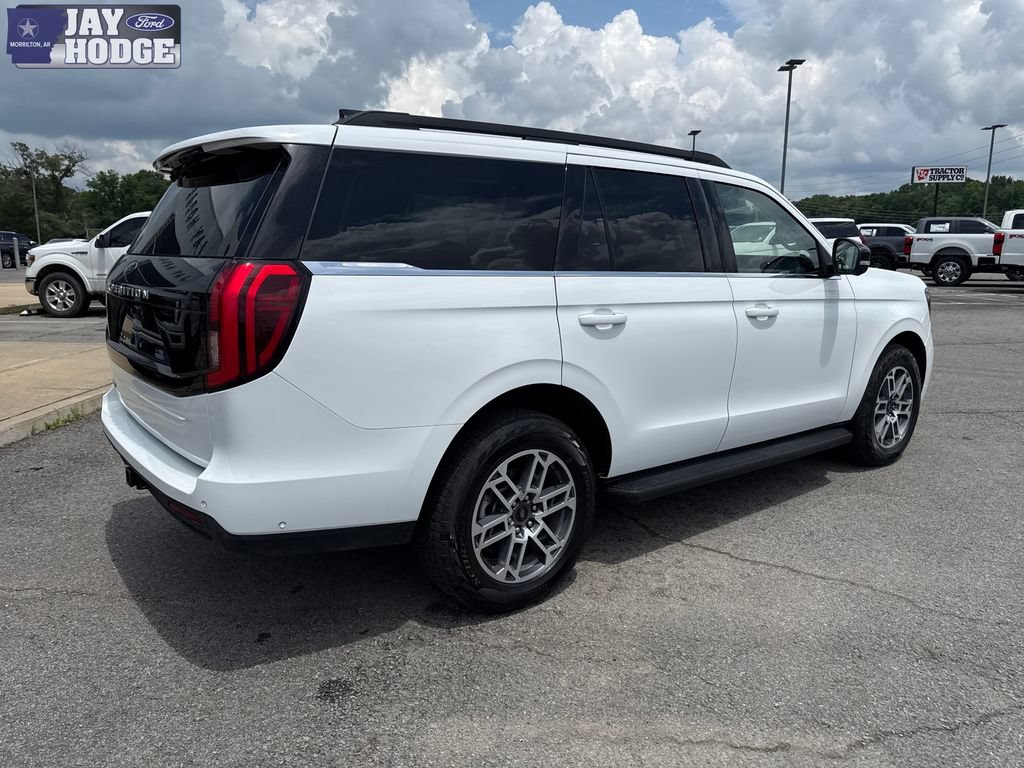 Certified 2025 Ford Expedition Active AWD/4WD image 7