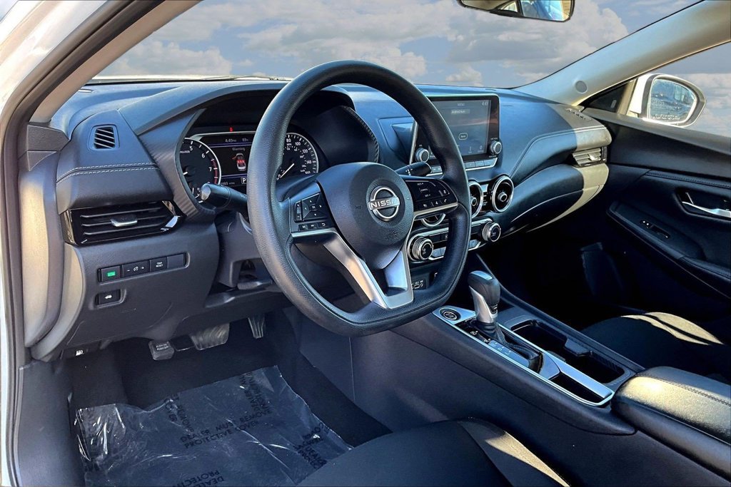 Used 2025 Nissan Sentra SV FWD image 19