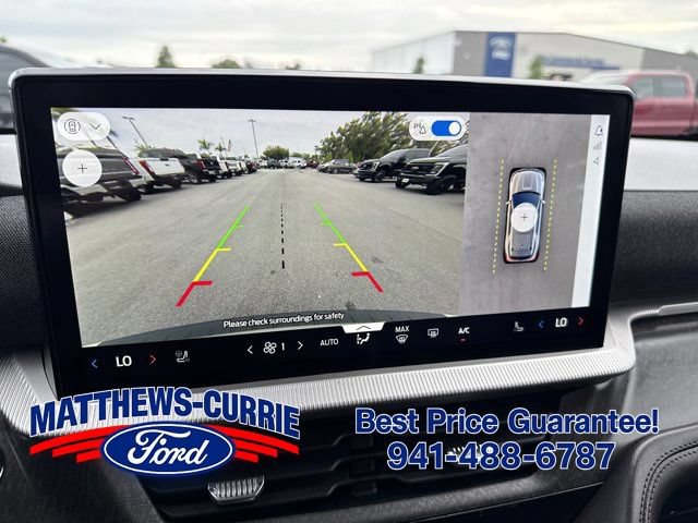 Certified 2025 Ford Explorer Platinum RWD image 19