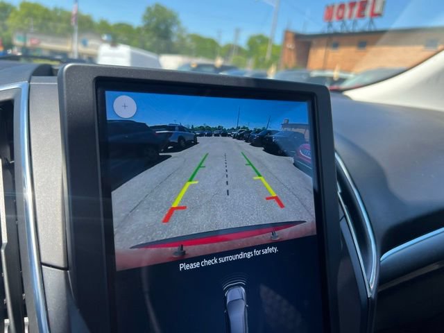 Certified 2024 Ford Edge Titanium AWD/4WD image 9