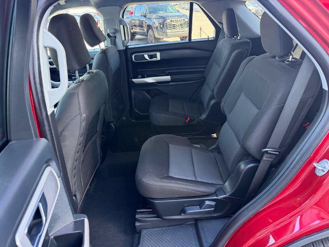 Certified 2024 Ford Explorer XLT w/ Class IV Trailer Tow Package AWD/4WD image 13