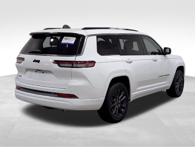 Used 2026 Jeep Grand Cherokee L Limited AWD/4WD image 19