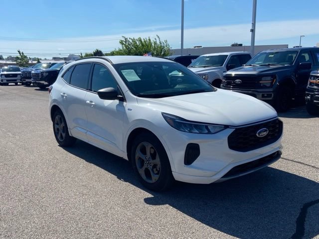 Certified 2023 Ford Escape ST-Line w/ Tech Pack #1 FWD image 2