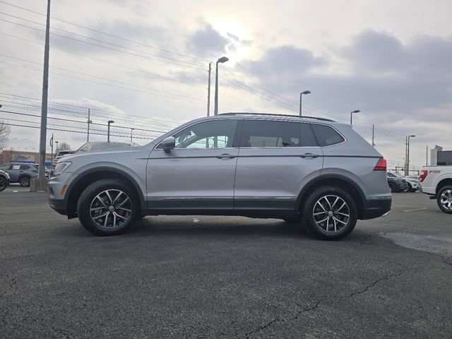Used 2021 Volkswagen Tiguan SE image 2