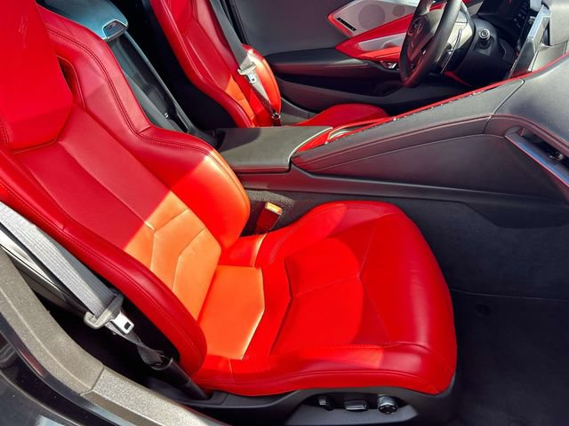 Used 2021 Chevrolet Corvette Stingray Preferred Cpe w/ Engine Appearance Package RWD image 17