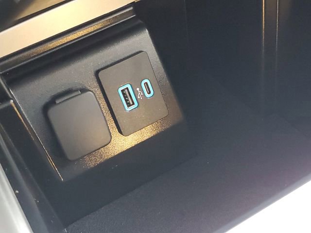 Certified 2024 Ford Explorer XLT w/ Equipment Group 202A image 23