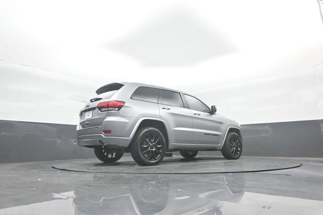 Used 2020 Jeep Grand Cherokee Altitude AWD/4WD image 41