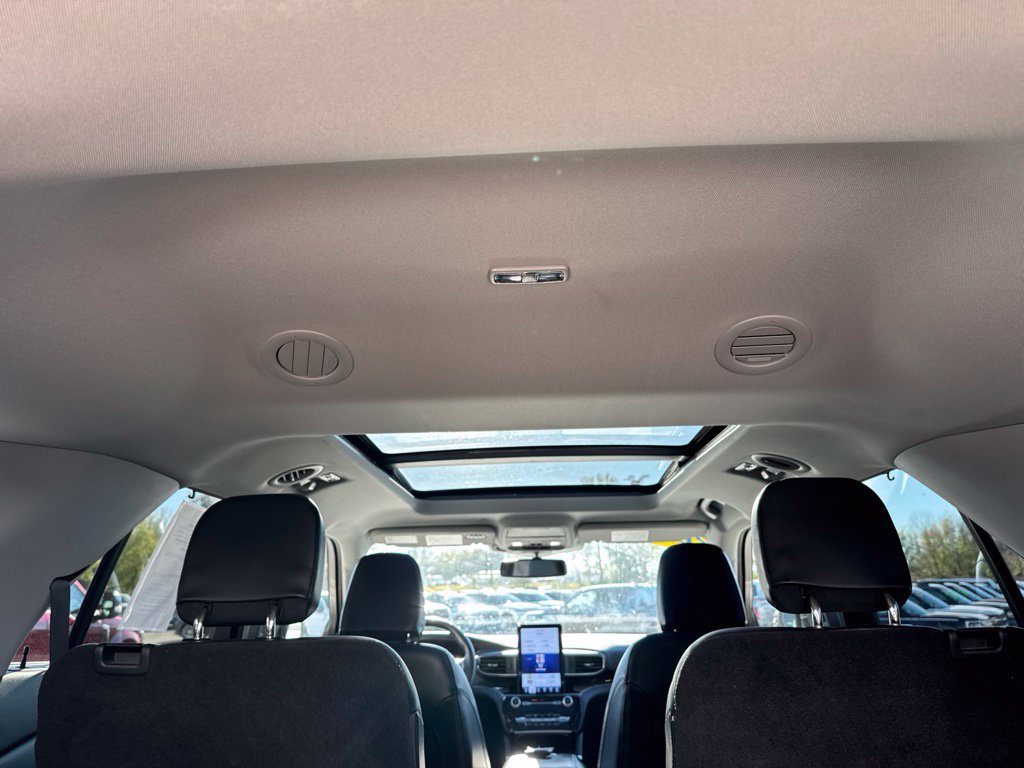 Certified 2023 Ford Explorer Limited w/ Limited Technology Package AWD/4WD image 28