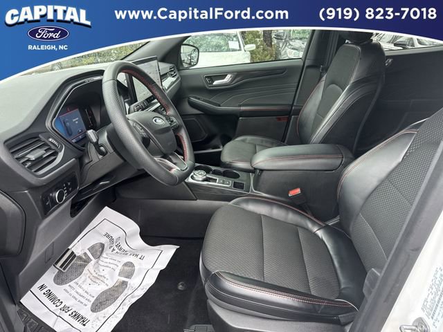 Certified 2023 Ford Escape ST-Line w/ Tech Pack #1 image 17