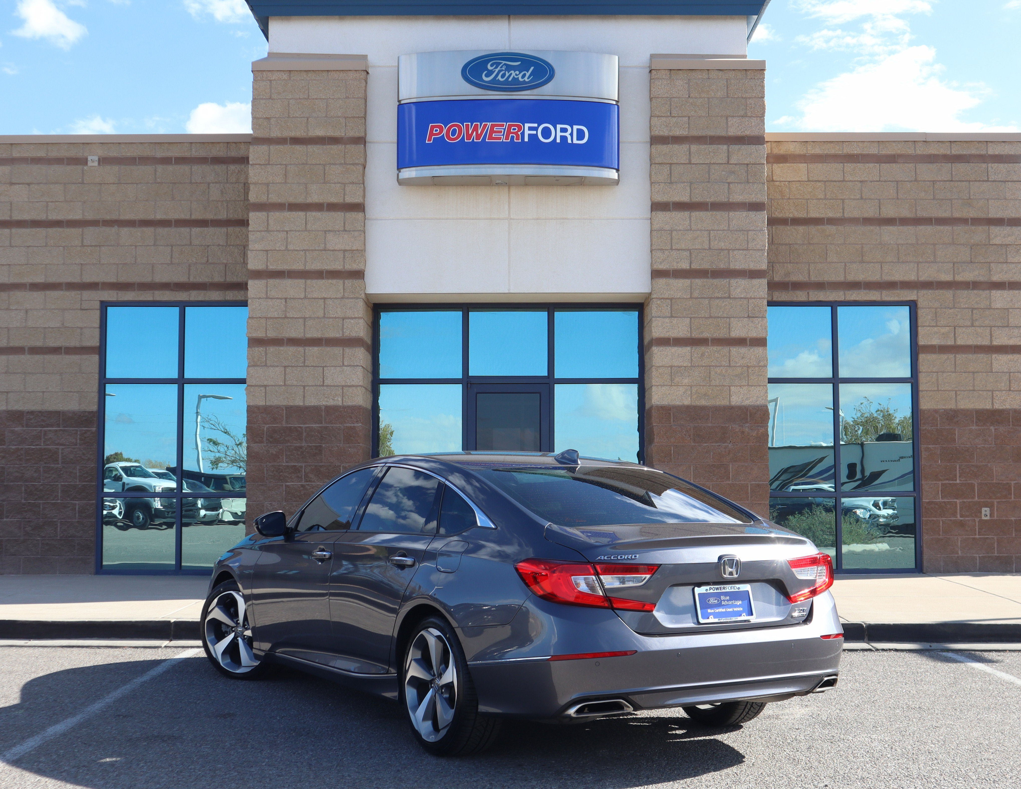 Used 2020 Honda Accord Touring image 8