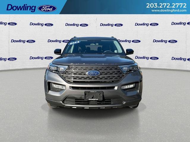 Certified 2023 Ford Explorer XLT w/ Equipment Group 202A AWD/4WD image 3