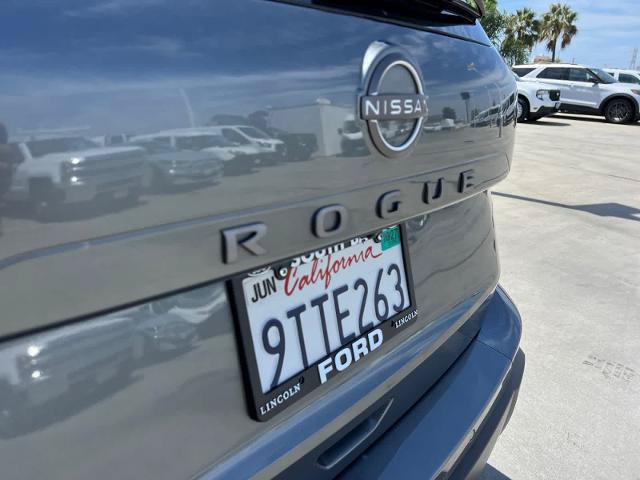 Used 2024 Nissan Rogue S FWD image 20