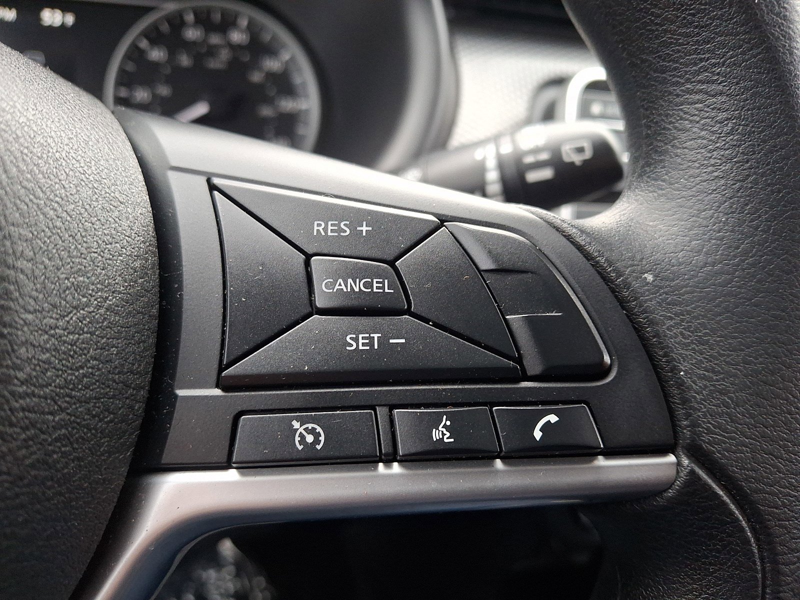Used 2019 Nissan Kicks SV FWD image 20