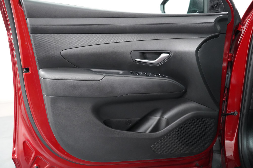 Used 2025 Hyundai Tucson SEL AWD/4WD image 30