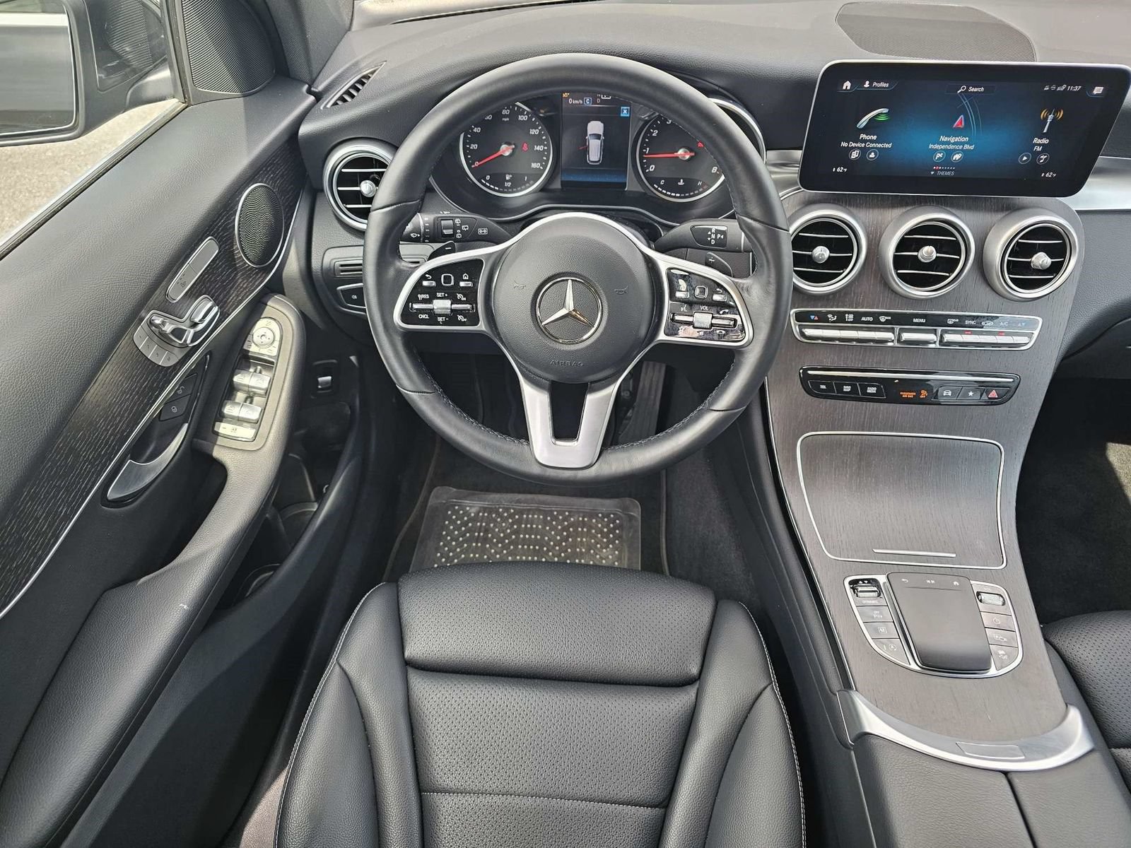 Used 2022 Mercedes-Benz GLC 300 4MATIC w/ Multimedia Package Lite image 18