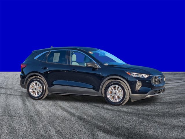 Certified 2024 Ford Escape Active FWD image 2