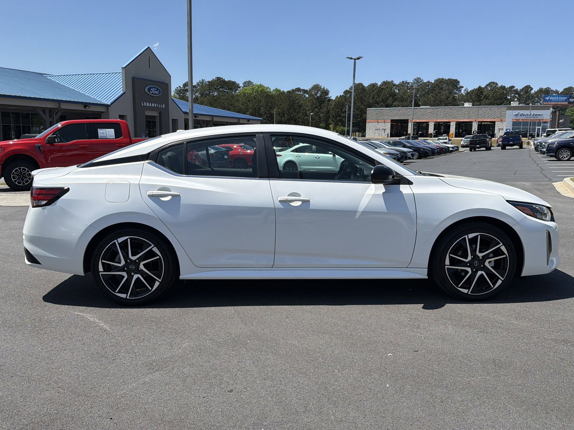 Used 2025 Nissan Sentra SR FWD image 26