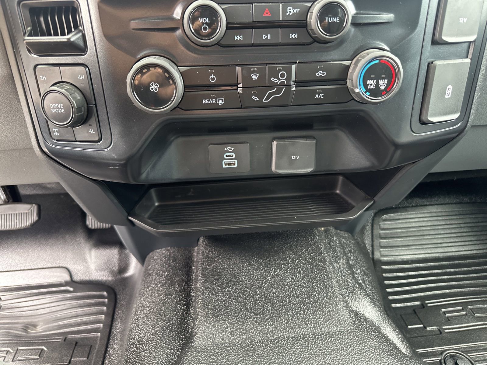 Certified 2025 Ford F250 XL w/ FX4 Off-Road Package image 18