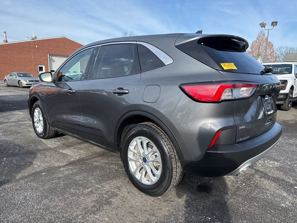 Certified 2022 Ford Escape SE w/ Cold Weather Package image 5