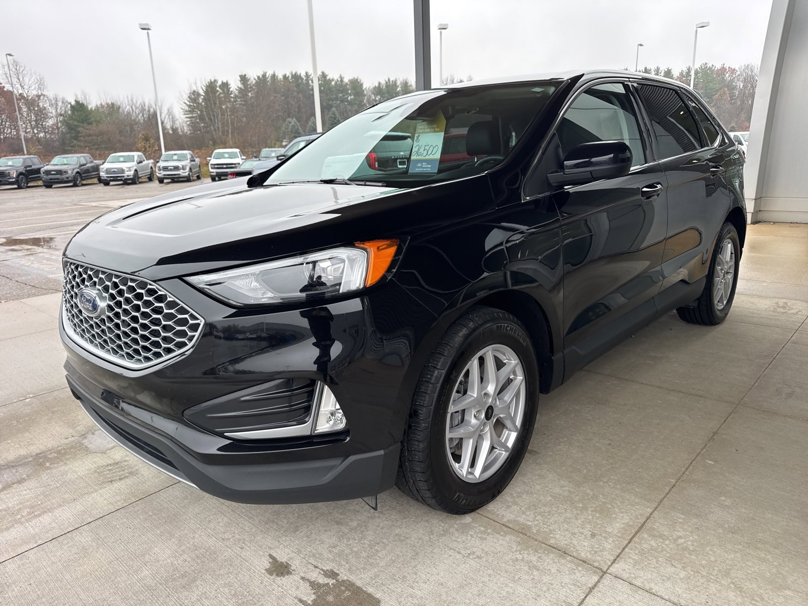 Certified 2024 Ford Edge SEL w/ Convenience Package image 3