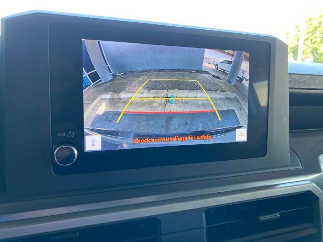 Used 2024 Toyota Tacoma SR5 RWD image 21