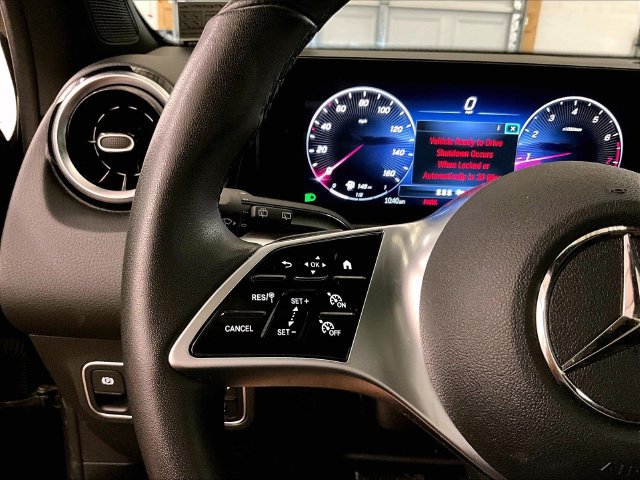 Used 2026 Mercedes-Benz GLB 250 4MATIC image 17
