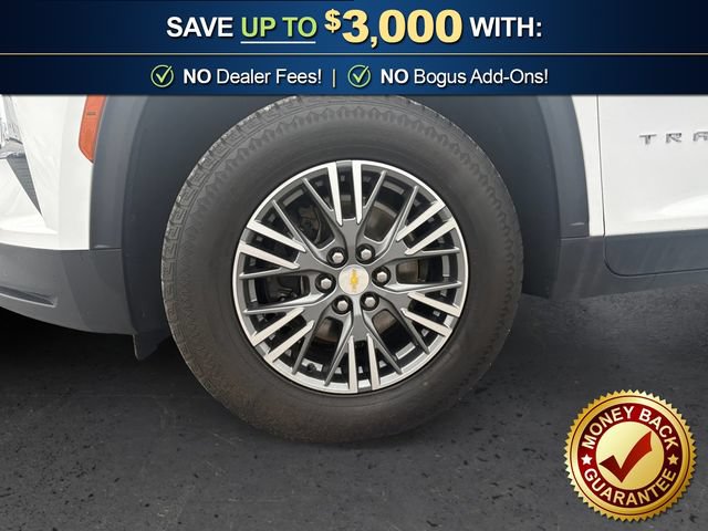 Used 2024 Chevrolet Traverse LT FWD image 13